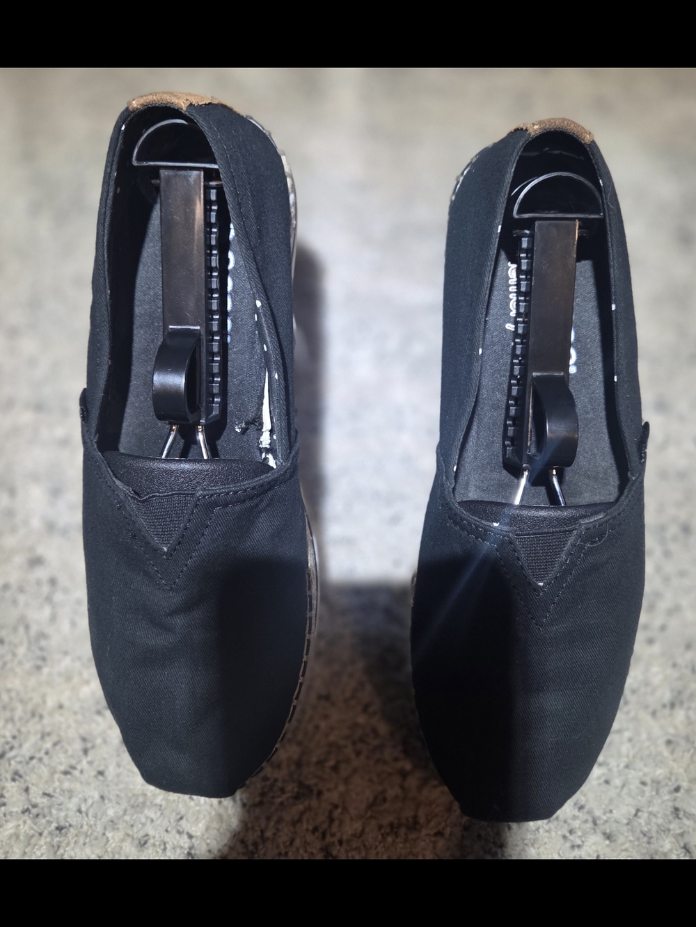 Skechers Black Bob's Breeze Shoe Tag